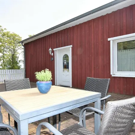 Apartment Charmante Mit Garten In Wiek Wiek auf Rügen